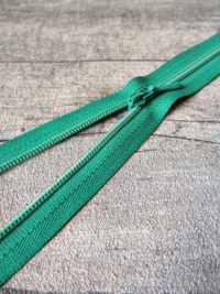 Reißverschluss grasgrün 18 cm lang 22 mm breit YKK - MONDSPINNE