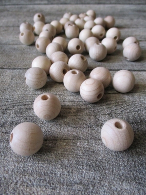 Kugeln Perlen Holzkugeln Holzperlen natur Rohholzkugeln unlackiert 15 mm Lochgröße 4 mm - MONDSPINNE