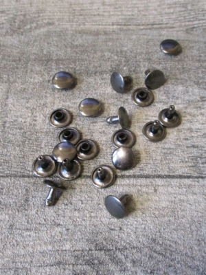 Niete Hohlniete rund flach Metall dunkelgrau 10x7,5 mm - MONDSPINNE
