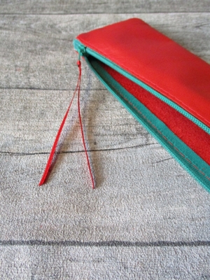 Federmäppchen Stiftemäppchen rot-grün Leder - MONDSPINNE