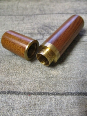 Nadelköcher Nadelfutteral Nähnadeln Holz Metall braun messingfarben 16 Nadeln - MONDSPINNE