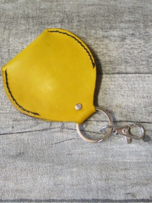 Schlüsselanhänger mit Börse Metall Rindsleder silber grau gelb - MONDSPINNE