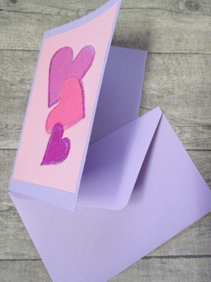 Grußkarte Klappkarte 3_Herzen rosa-lila - MONDSPINNE