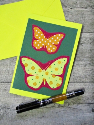 Grußkarte Klappkarte Schmetterlinge dunkelgrün-gelb - MONDSPINNE