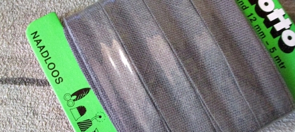 Biaisband-Biasband-Schrägband-12-mm-5-m-nahtlos-naadloos-farbecht-kleurecht-grau-MONDSPINNE
